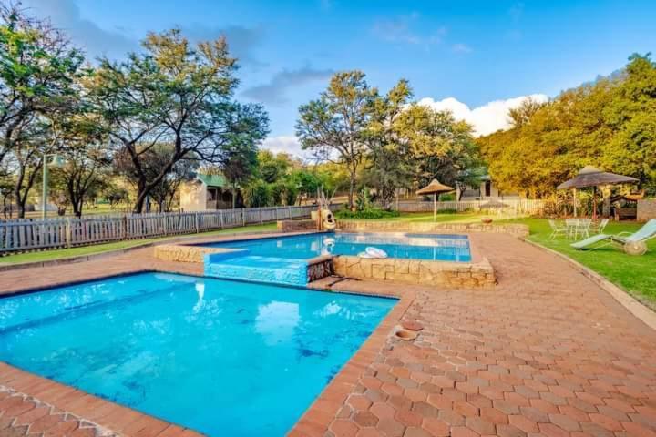 Monkey Mountain Family Lodge